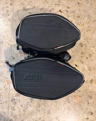 COPPIA BORSE MOTO LATERALI GIVI