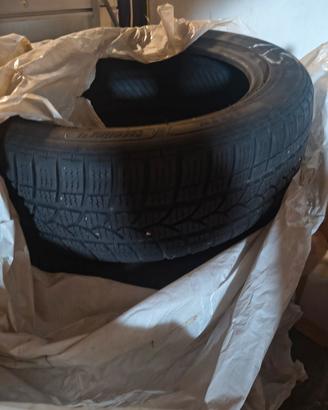 gomme usate da neve R16