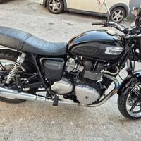 Triumph Bonneville SE 865cc anno 2010 – 8.430 km