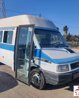 Iveco daily 2 autobus a 40-10 103cv -ricambi
