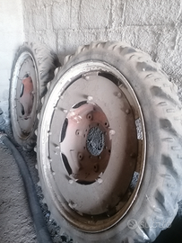 Coppia ruote trattore