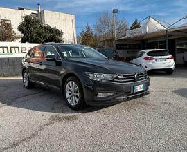 Volkswagen Passat Variant 2.0 TDI SCR 122 CV EVO D