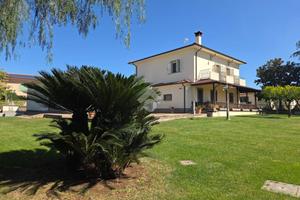 VILLA SINGOLA A VELLETRI
