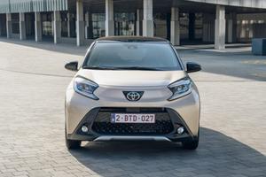TOYOTA Aygo X 1.0 VVT-i 72 CV 5 porte Active UFF