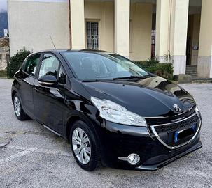 Peugeot 208 5 porte Gpl