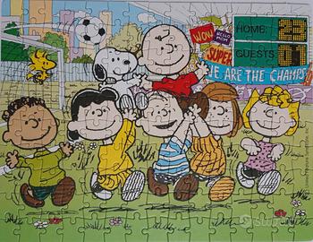 SORPRESINE KINDER SUPERPUZZLE PEANUTS