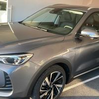 MG ZS full hybrid plus Luxury