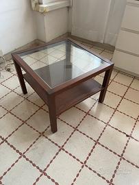 Tavolinetto in legno 2 ripiani in vetro