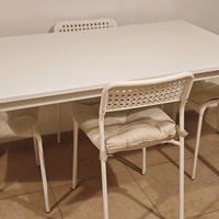 tavolo Ikea con sedie incluse