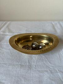 Piccola zuccheriera o ciotola portagioie in ottone