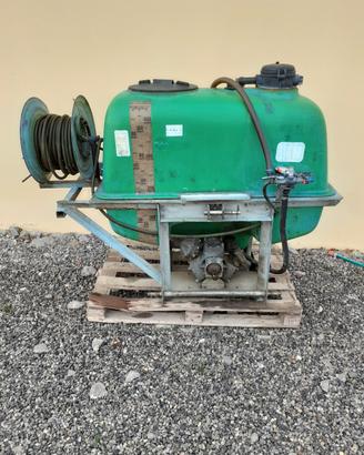 botte da 400L a sollevatore per medicazioni olivi