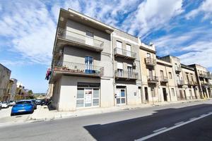 4 LOCALI A PACECO