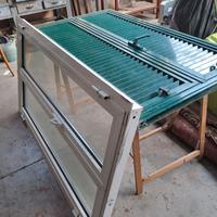 Finestra e persiana in alluminio