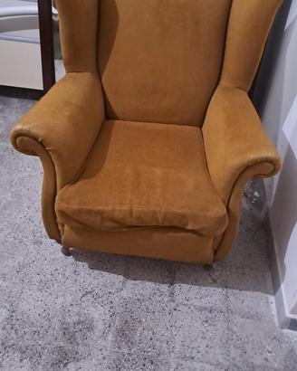 Poltrona vintage a orecchioni stile Bergère