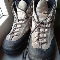 
scarponi trekking scarpa