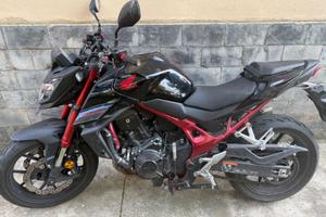 Honda hornet 750