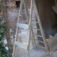 Antica scala aperta particoolare per arredo 175 cm