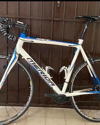 Bici da corsa Merida
