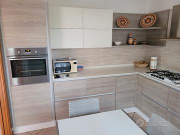 Cucina moderna "Veneta Cucine"