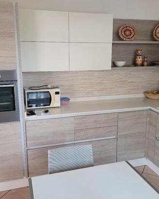 Cucina moderna "Veneta Cucine"