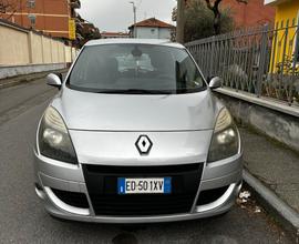 RENAULT Scénic 3ª serie - 2010 TRATTABILE