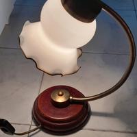 Antica Lampada vintage Liberty metallo e legno.
Ba