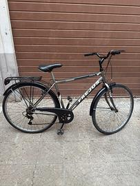 Bici Da Passeggio Olandesina Di Marca Frejus