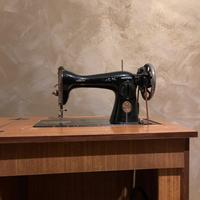 Macchina da cucire Singer Vintage anni '60
