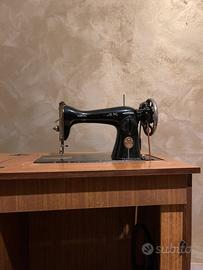 Macchina da cucire Singer Vintage anni '60