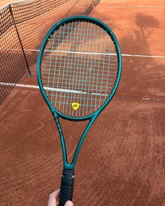 wilson blade 100 v 9  300 g  16x19