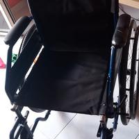  letto,carrozzina ,fascia ,e cuscino antide