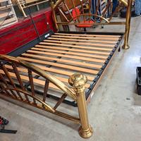 Letto matrimoniale ottone e legno