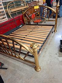Letto matrimoniale ottone e legno