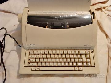 Macchina da scrivere Olivetti
