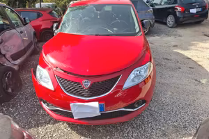 LANCIA YPSILON 3 1.2 PLATINUM 50K SINISTRATA
