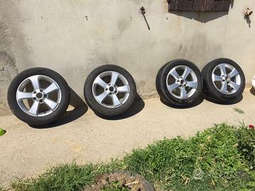 Cerchi in lega originali  Golf R16 gomme invernali