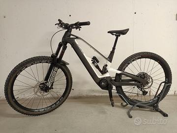 E-Mtb OLYMPIA HAMMER carbonio