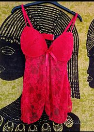 Babydoll in pizzo rosso 