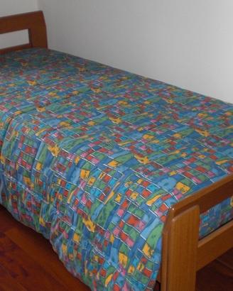 Lettino in rovere a una piazza