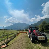 Valtra T 174 EV con Braccio Orsi Power 10500T