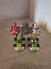 Lotto personaggi super mario kart macchinine
