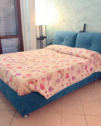 Letto matrimoniale con cassone e materasso