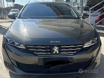 Peugeot 508 Allure 1.5 130cv berlina