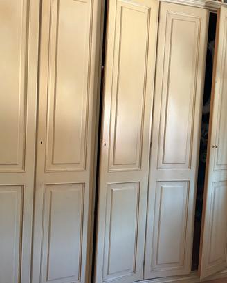 Armadio in legno