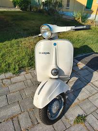 Vespa primavera 125