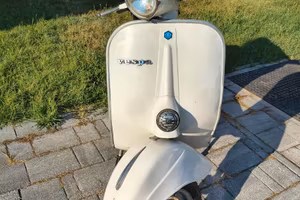 Vespa primavera 125
