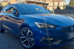 SEAT LEON FR 1.5 TSI 130 CV con gancio traino