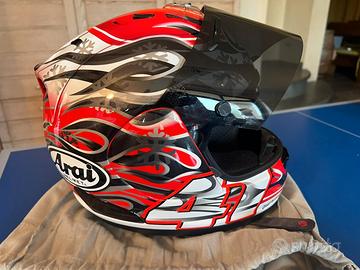 Casco Arai RX-7 GP replica Haga. 