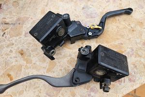 Suzuki pompa  frizione v-storm 1000 e freno gs500