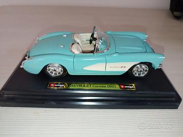 Chevrolet Corvette 1957 1/24 Burago Auto Vintage 
